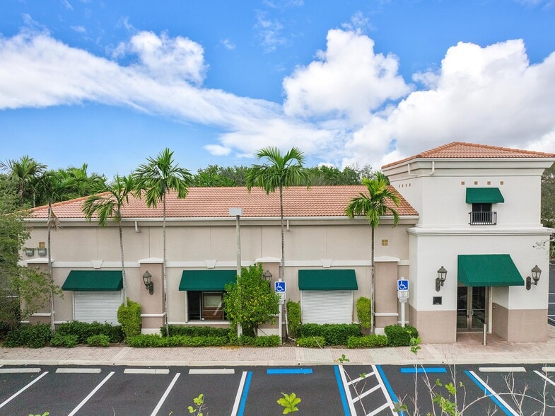 4471 Weston Rd, Weston, FL à louer - Photo de l’immeuble – Image 3 sur 21