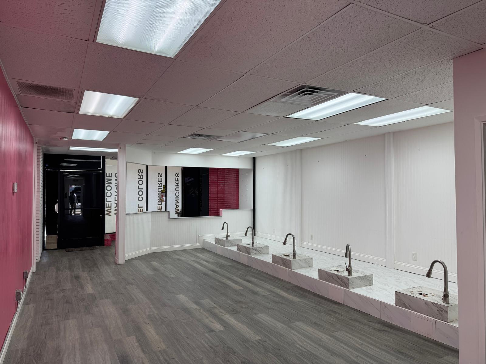 720-724 N Garey Ave, Pomona, CA à louer Photo principale– Image 1 sur 14