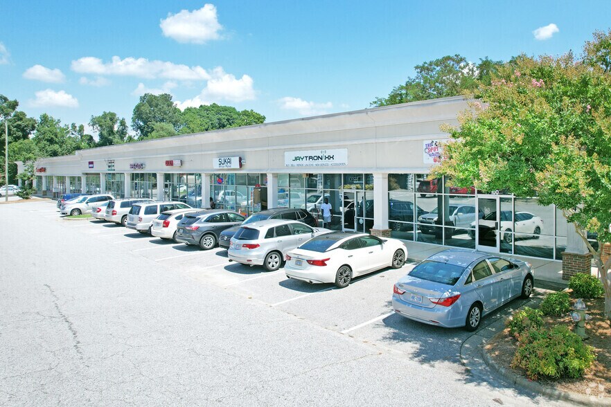 4602-4606 W Market St, Greensboro, NC à louer - Photo de l’immeuble – Image 2 sur 7