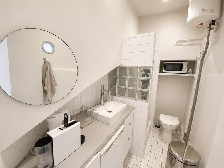44 Rue De Cléry, Paris à louer - Photo de l’immeuble – Image 3 sur 8