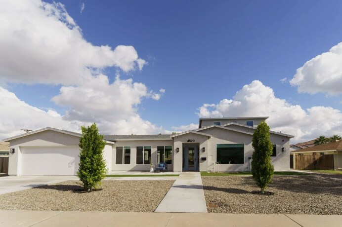 4529 N 28th Pl, Phoenix, AZ à vendre - Photo de l’immeuble – Image 2 sur 14