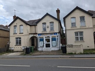 Plus de détails pour 35-35A Madrid Rd, Guildford - Local commercial à vendre