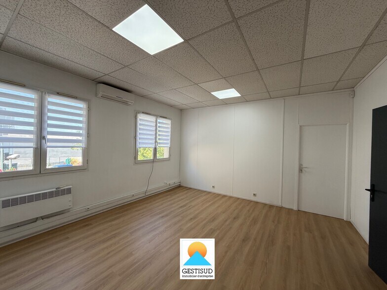 248 Avenue Des Paluds, Aubagne à louer - Photo de l’immeuble – Image 1 sur 5