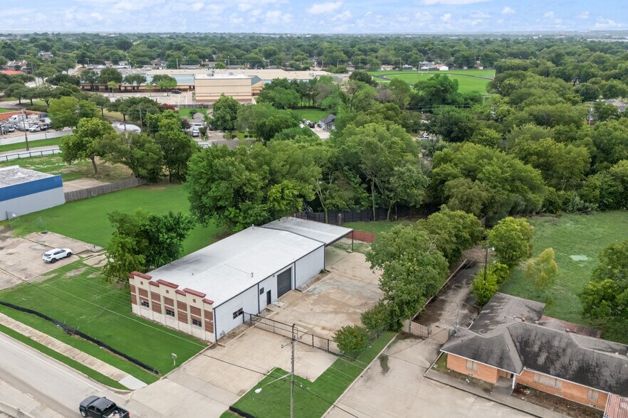 1320 US-80 E, Mesquite, TX à vendre - Photo de l’immeuble – Image 2 sur 16