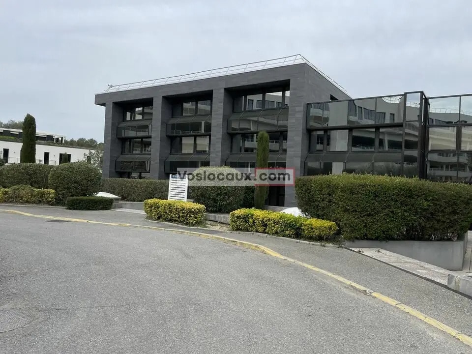 Bureau dans Valbonne à louer Photo de l’immeuble– Image 1 sur 6