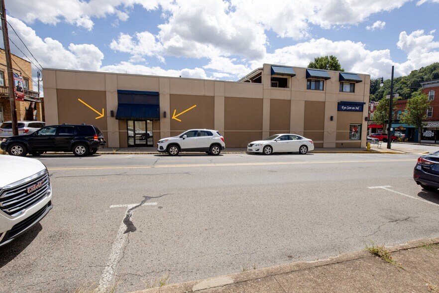 903 3rd Ave, New Brighton, PA à louer - Photo de l’immeuble – Image 1 sur 7