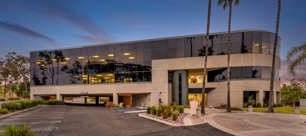 6020 Cornerstone Ct W, San Diego, CA à vendre - Photo de l’immeuble – Image 1 sur 7