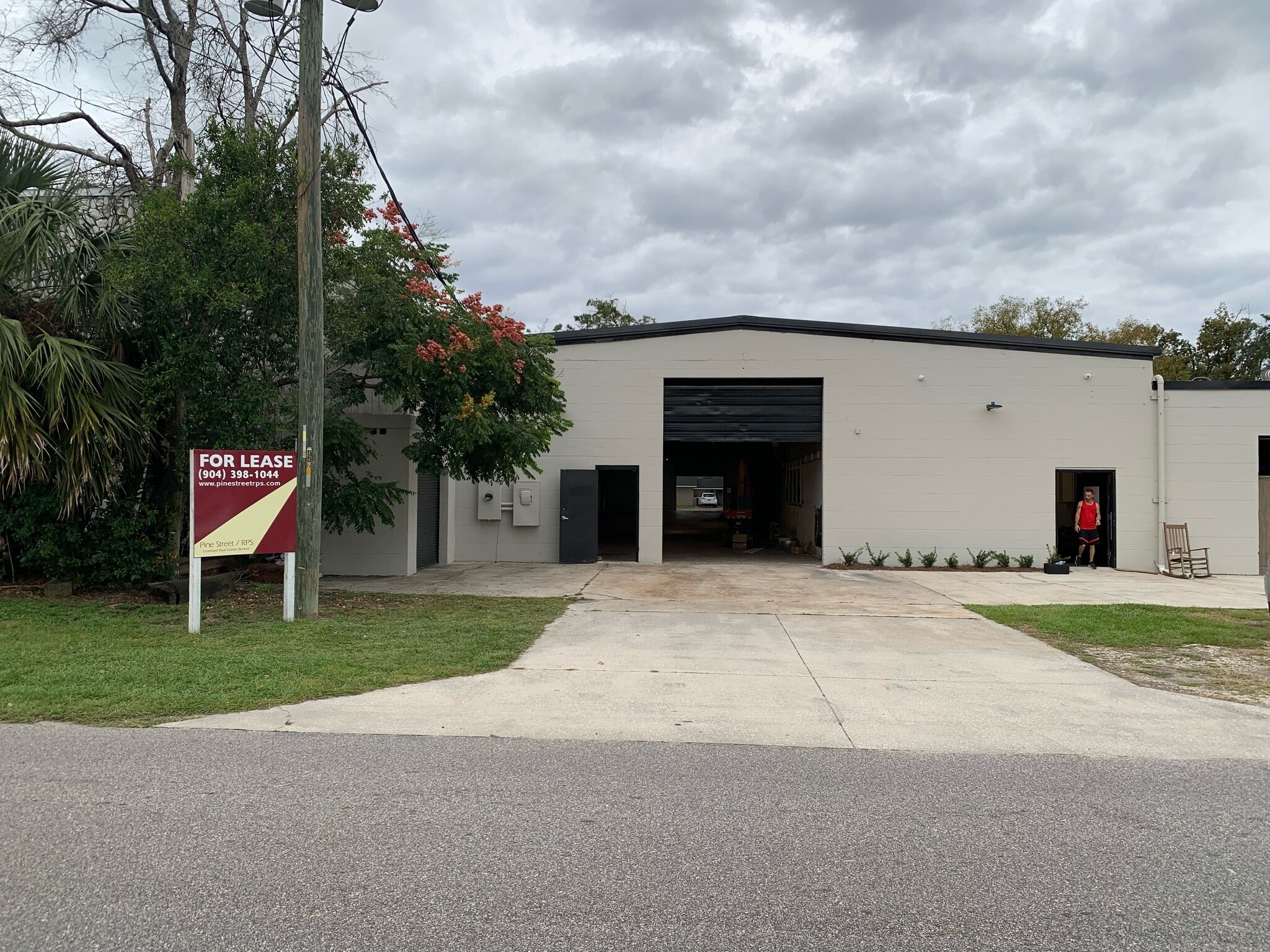4401-4417 Cambridge Rd, Jacksonville, FL à louer Photo de l’immeuble– Image 1 sur 8