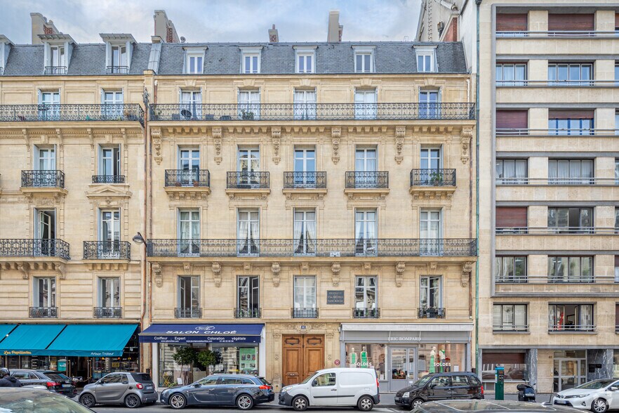 81 Rue Jouffroy D'Abbans, Paris à louer - Photo principale – Image 1 sur 2