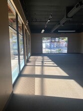 1362 Madonna Rd, San Luis Obispo, CA à louer Photo intérieure– Image 2 sur 7