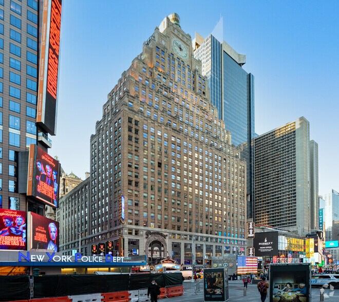 1501 Broadway, New York, NY à louer - Photo de l’immeuble – Image 1 sur 13