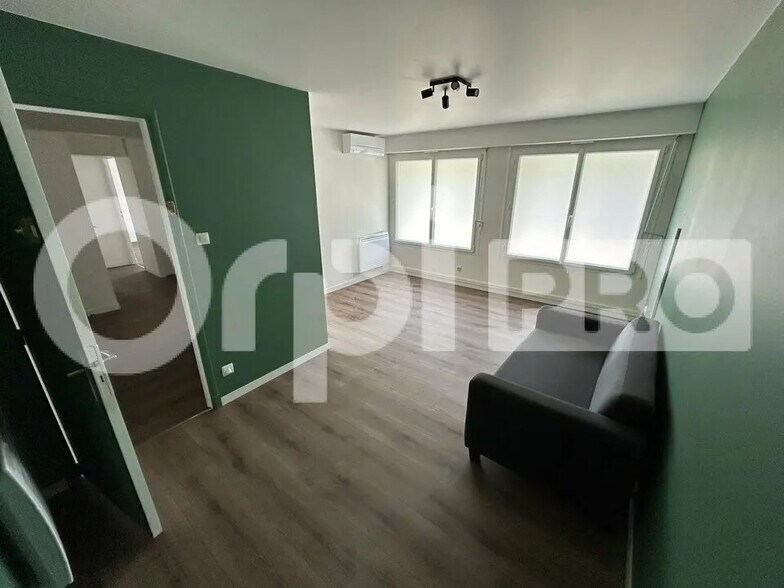 37 Ter Avenue Jules Ferry, Montluçon à louer - Photo de l’immeuble – Image 1 sur 10