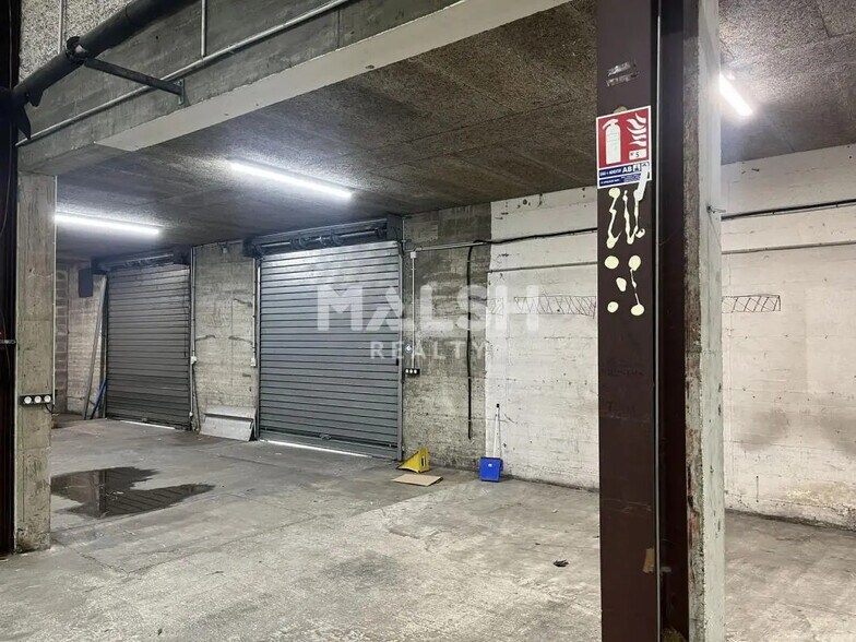 Local d’activités dans Genas à louer - Photo de l’immeuble – Image 2 sur 13