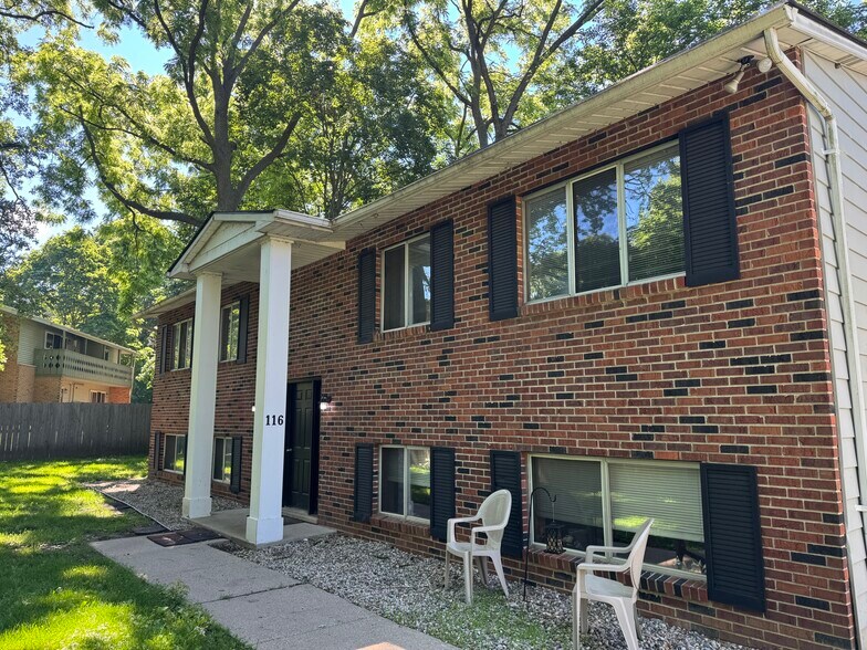 112 N Hazelton St, Flushing, MI à vendre - Photo de l’immeuble – Image 3 sur 31