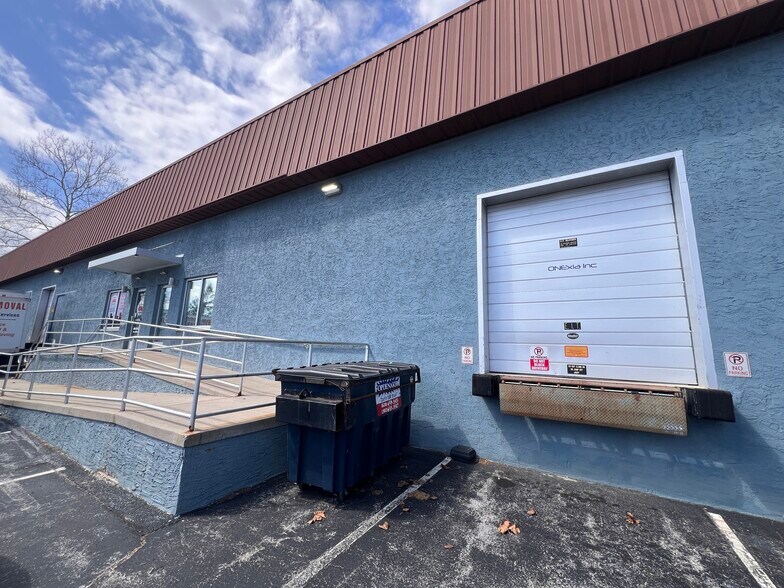 243-251 Welsh Pool Rd, Exton, PA à louer - Photo de l’immeuble – Image 2 sur 6