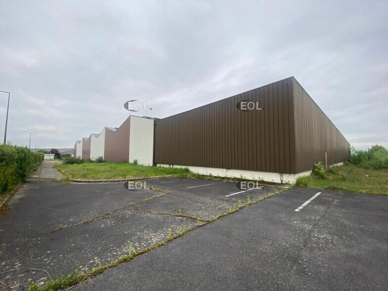 Industriel/Logistique dans Nangis à vendre - Photo de l’immeuble – Image 2 sur 12