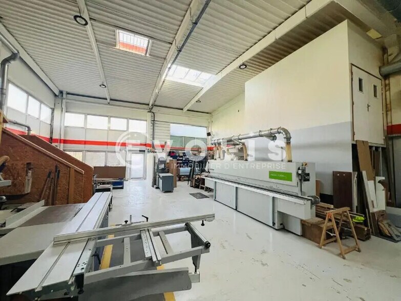 Local d'activités dans Torcy à vendre - Photo intérieure – Image 1 sur 6