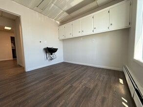 25701 N Lakeland Blvd, Cleveland, OH à vendre Photo intérieure– Image 2 sur 3
