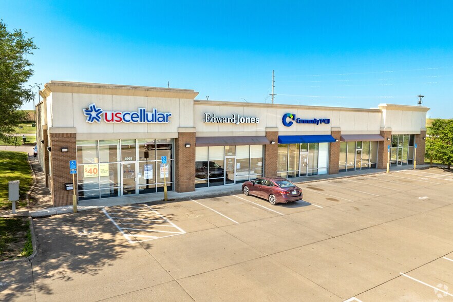 1008 W Bell Ave, Knoxville, IA à louer - Photo principale – Image 1 sur 3