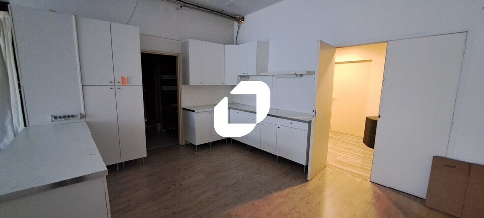 Local d'activités dans Montreuil à vendre - Photo de l’immeuble – Image 3 sur 4