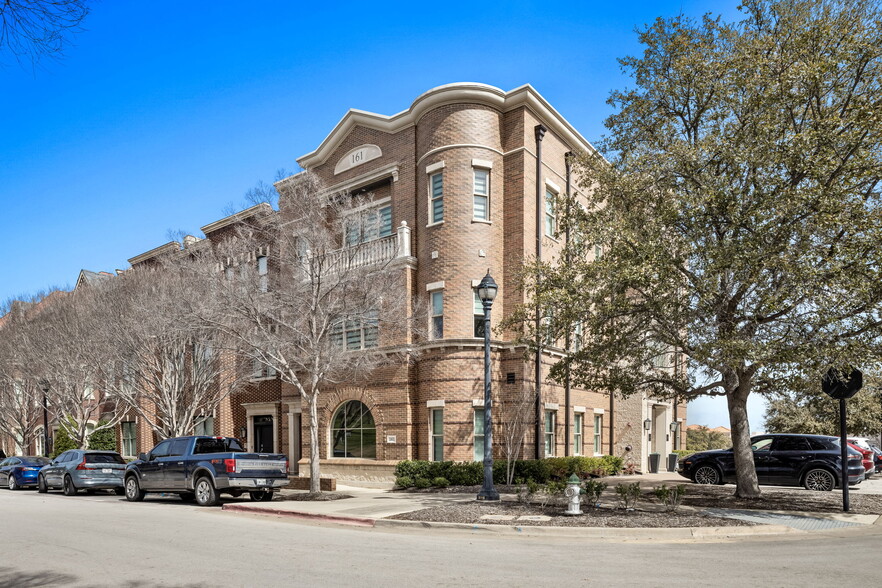 161 Summit Ave, Southlake, TX à louer - Photo de l’immeuble – Image 3 sur 29