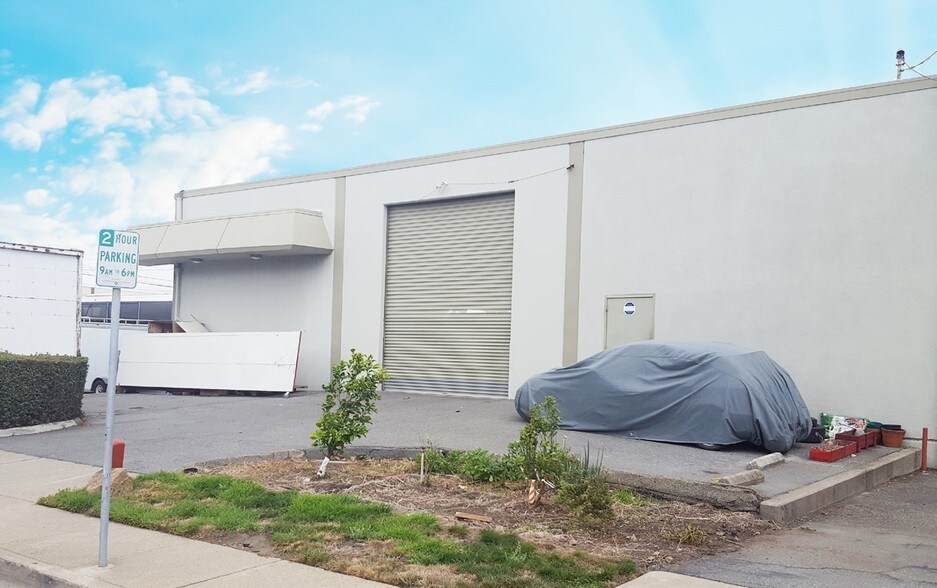 216 Harris Ct, South San Francisco, CA à louer - Photo de l’immeuble – Image 2 sur 3