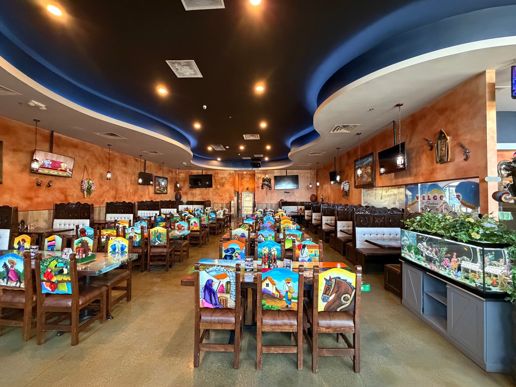 325 Hughes Center Dr, Las Vegas, NV à louer Photo principale– Image 1 sur 11