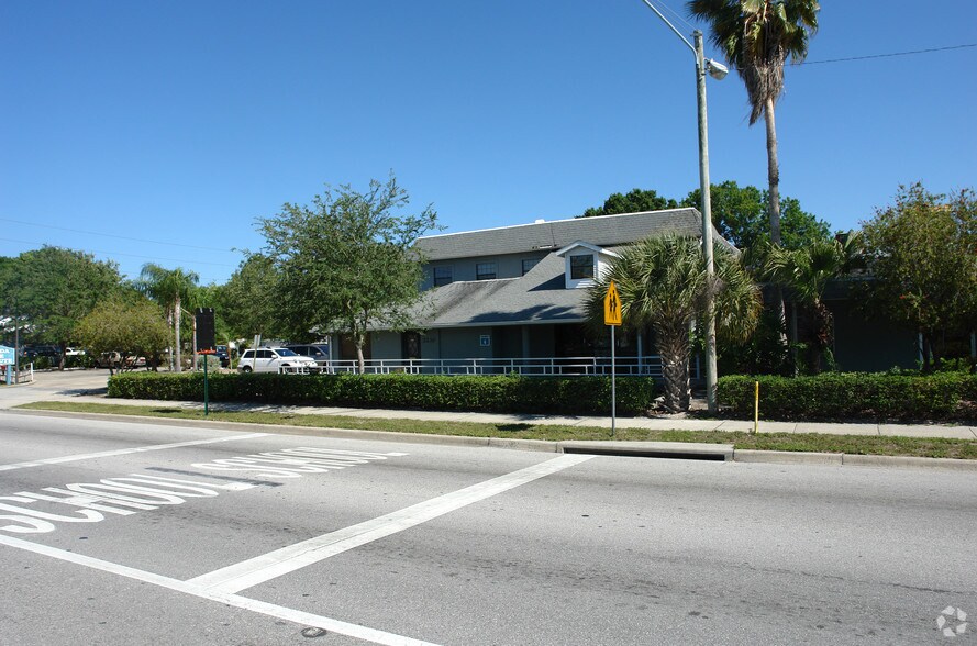 2230 Drew St, Clearwater, FL à vendre - Photo de l’immeuble – Image 2 sur 3