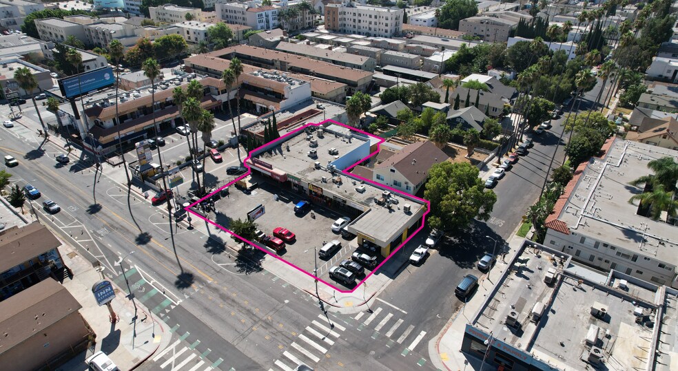 5140 Hollywood Blvd, Los Angeles, CA à vendre - Photo de l’immeuble – Image 1 sur 10