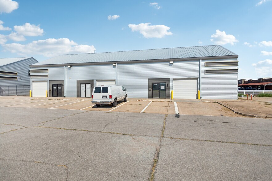 4403-4411 SW 3rd St, Oklahoma City, OK à vendre - Photo de l’immeuble – Image 2 sur 61