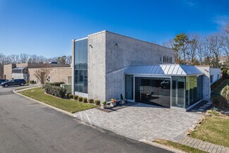 Plus de détails pour 252 Indian Head Rd, Kings Park, NY - Industriel/Logistique à louer