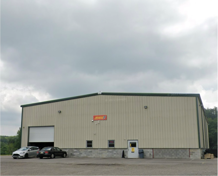 300 Phoenix Dr, Finleyville, PA à louer - Photo de l’immeuble – Image 1 sur 6