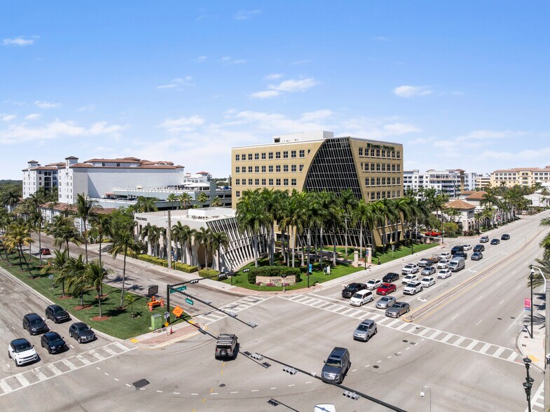 925 S Federal Hwy, Boca Raton, FL à louer - Photo de l’immeuble – Image 1 sur 9