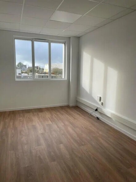 Bureau dans Brest à louer - Photo de l’immeuble – Image 3 sur 3