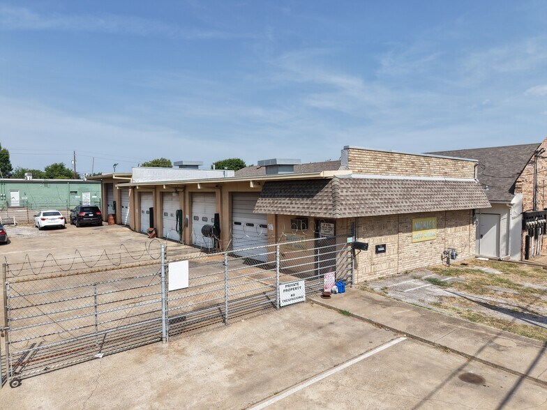 113 N Lyndalyn Ave, DeSoto, TX à vendre - Photo de l’immeuble – Image 2 sur 22