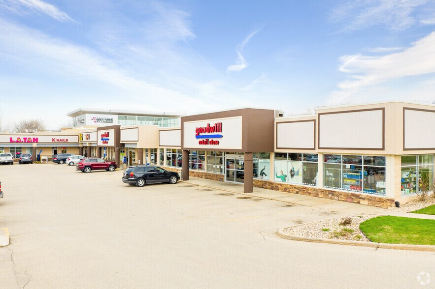 2015-2111 Mccoy Rd, Sun Prairie, WI à louer - Photo de l’immeuble – Image 2 sur 9
