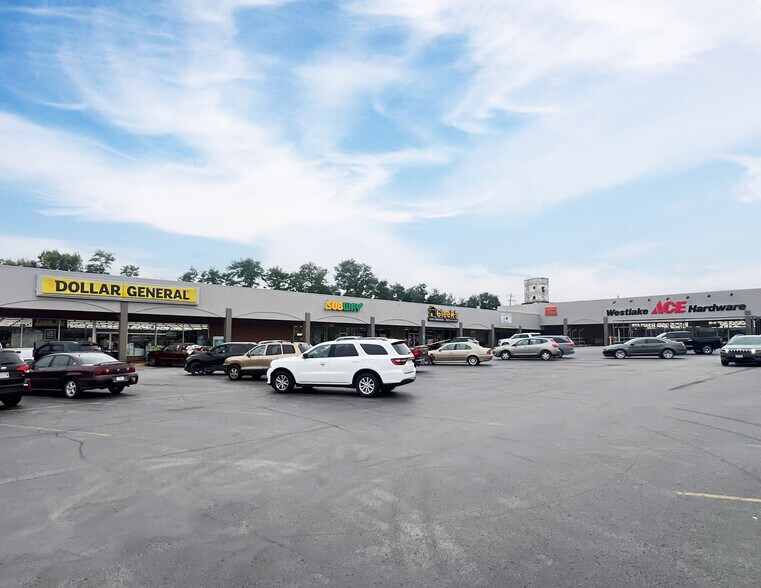 500-700 W Jackson St, Mexico, MO à louer - Photo de l’immeuble – Image 1 sur 9