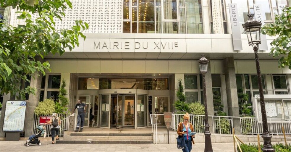 Local commercial dans Paris à louer - Photo de l’immeuble – Image 1 sur 5