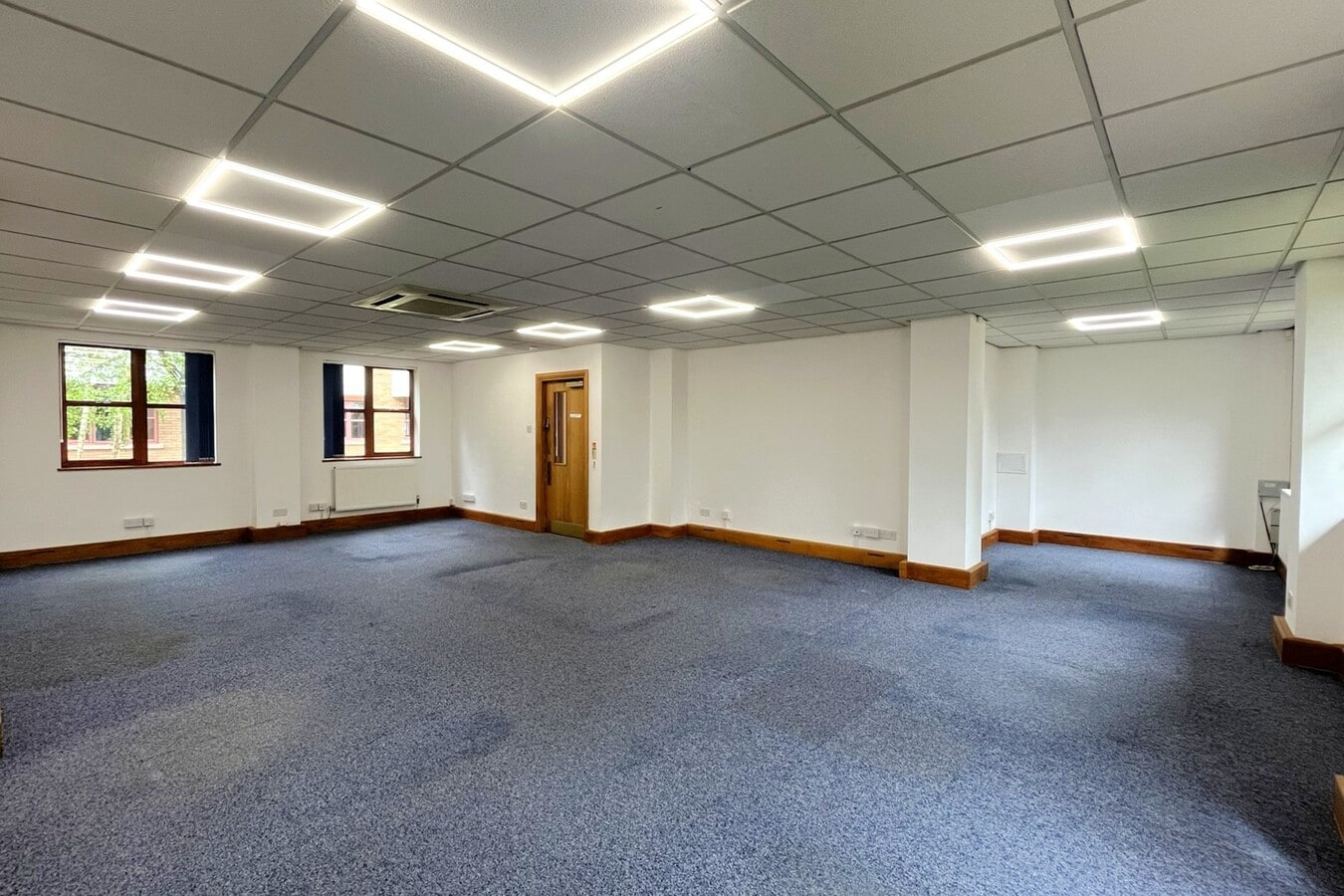 Station Rd, Witham, ESS CM8 2TL - Lot 10 - - Photo intérieure - Image 2 of 3