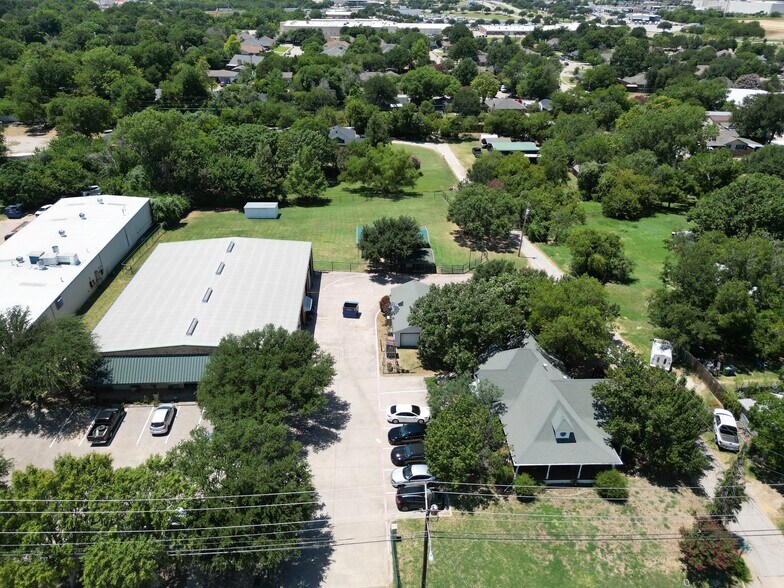 729 N Cowan Ave, Lewisville, TX à vendre - Photo principale – Image 1 sur 23