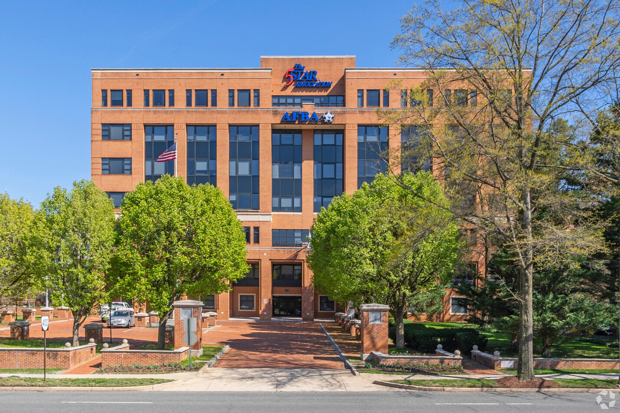 909 N Washington St, Alexandria, VA à louer Photo principale– Image 1 sur 3