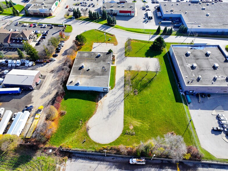 59 Montclair Dr, Woodstock, ON à vendre - Photo de l’immeuble – Image 3 sur 11