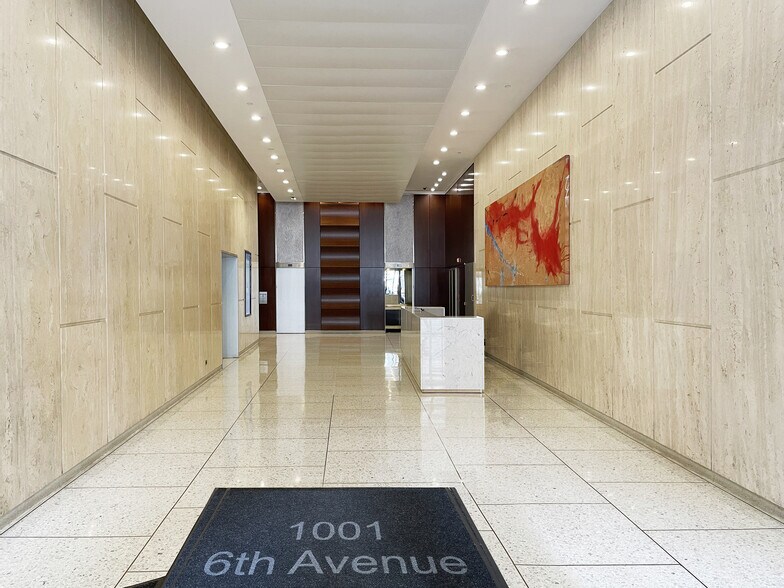 1001 6th Ave, New York, NY à louer - Photo de l’immeuble – Image 1 sur 3