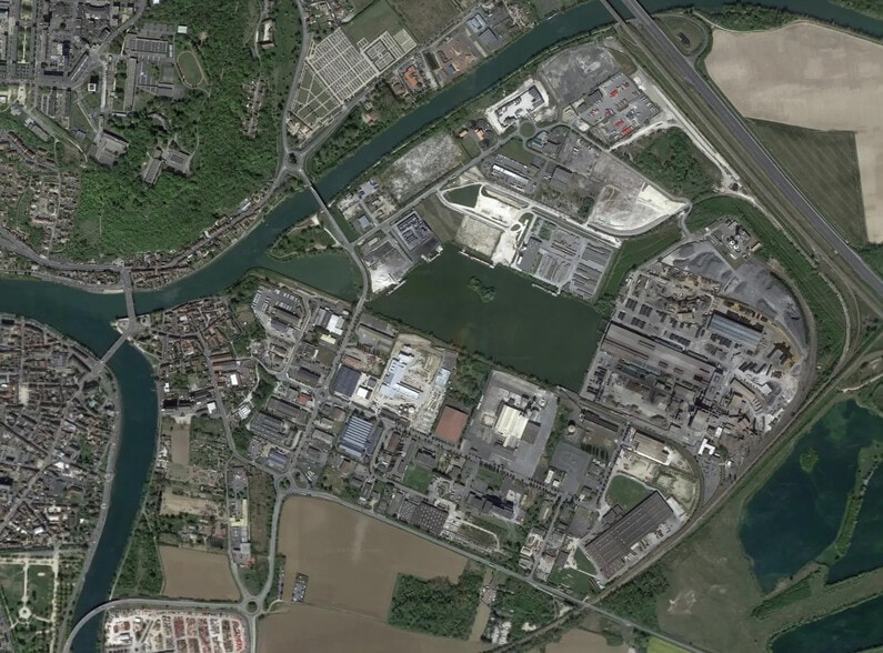 Terrain dans Montereau-Fault-Yonne à vendre - Aérien – Image 1 sur 1