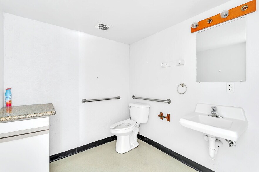 643 S Pueblo Blvd, Pueblo, CO à vendre - Photo de l’immeuble – Image 2 sur 51