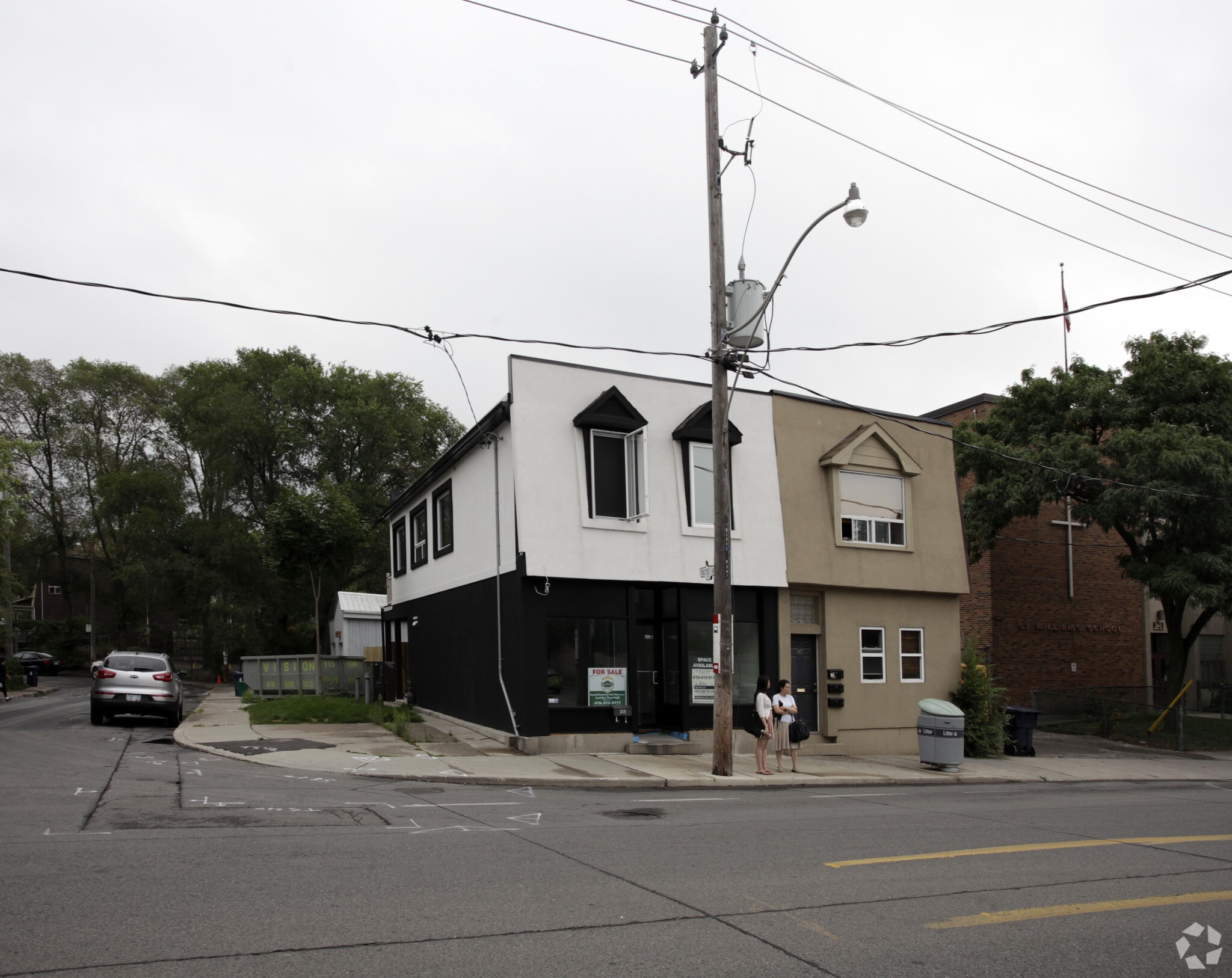 347-349 Jones Ave, Toronto, ON à vendre Photo principale– Image 1 sur 3