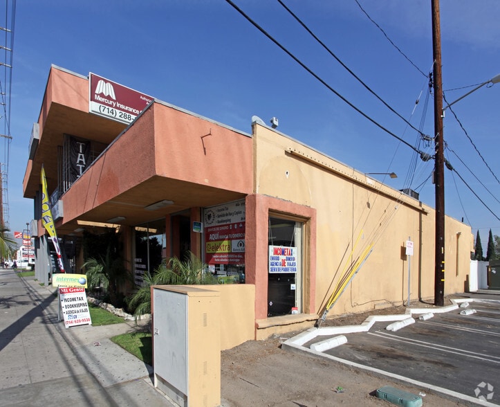 1149-1163 N Tustin St, Orange, CA à louer - Photo principale – Image 1 sur 54