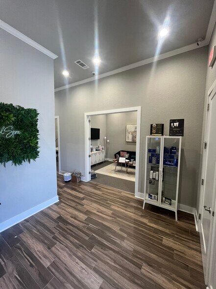 5899 Preston Rd, Frisco, TX à vendre - Photo intérieure – Image 3 sur 8