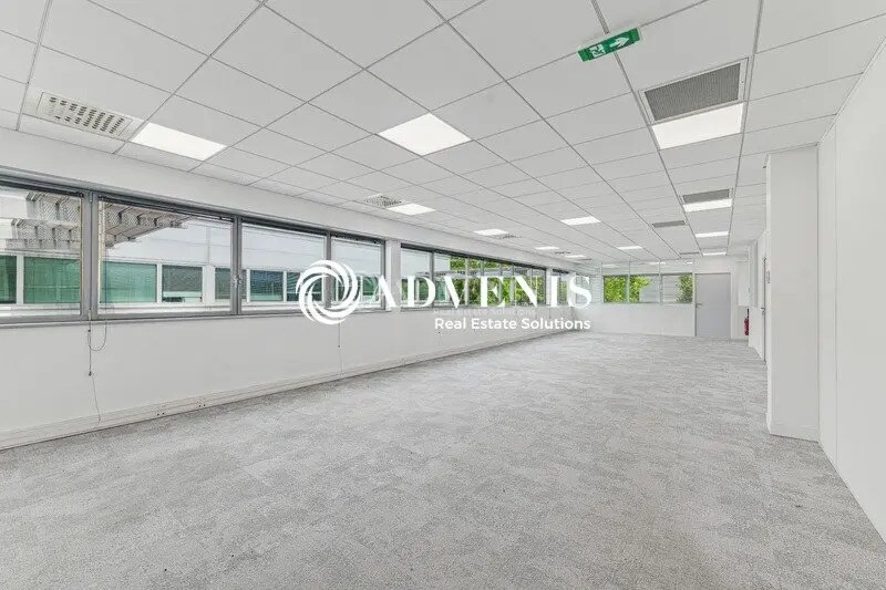 Bureau dans Roissy-en-France à louer Photo de l’immeuble– Image 1 sur 11
