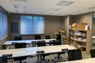 Unit M-E, Bourne End Business Park, Cores End Road, Bourne End à louer Photo intérieure– Image 2 sur 5